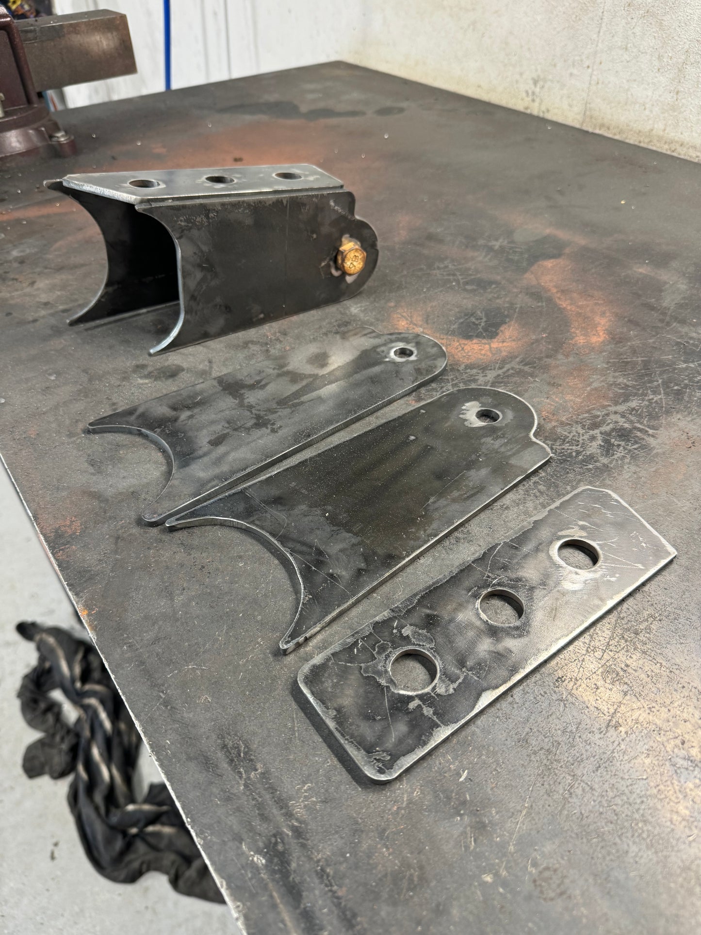 Raised Upper Control Arm Brackets Nissan Patrol