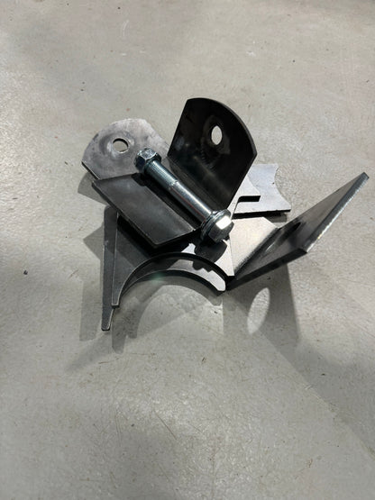 Rear Panhard Riser Bracket