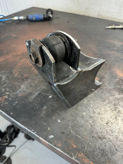 Rear Panhard Riser Bracket